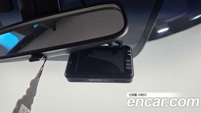Hyundai AVANTE 2016 — photo 24