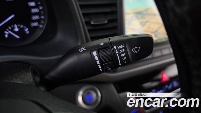 Hyundai AVANTE 2016 — photo 28