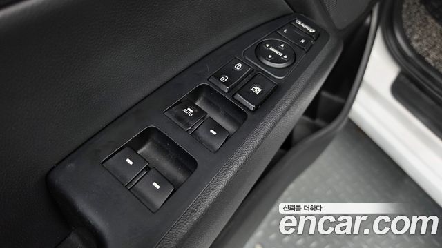Hyundai AVANTE 2016 — photo 29
