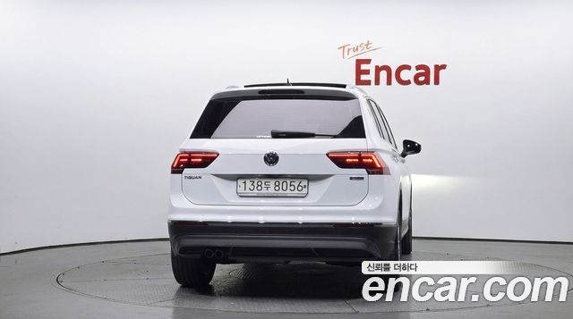 Volkswagen Tiguan 2020 — photo 4