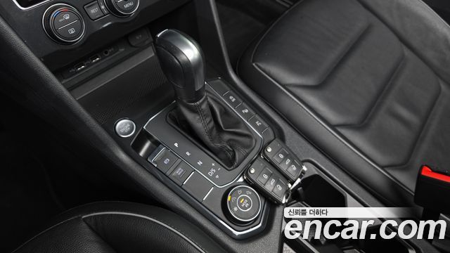 Volkswagen Tiguan 2020 — photo 12