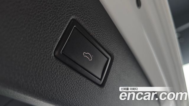Volkswagen Tiguan 2020 — photo 26