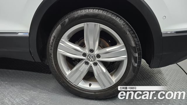 Volkswagen Tiguan 2020 — photo 7