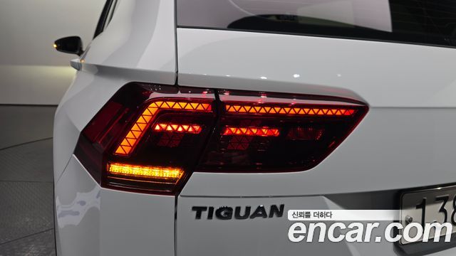 Volkswagen Tiguan 2020 — photo 9