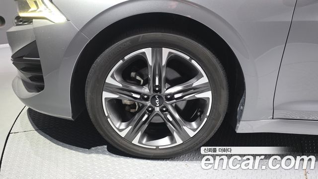Kia K5 2022 — photo 5