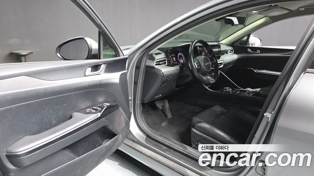 Kia K5 2022 — photo 13