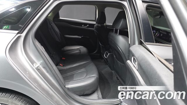 Kia K5 2022 — photo 18