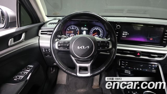 Kia K5 2022 — photo 19