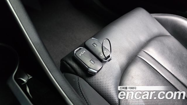 Kia K5 2022 — photo 25