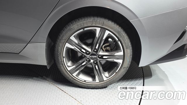 Kia K5 2022 — photo 7