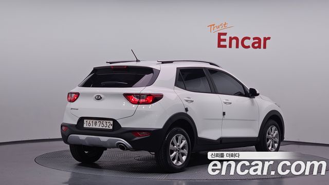 Kia Stonic 2020 — photo 2