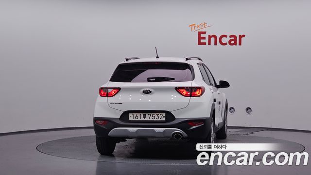Kia Stonic 2020 — photo 4