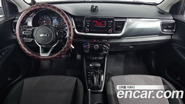 Kia Stonic 2020 — photo 10