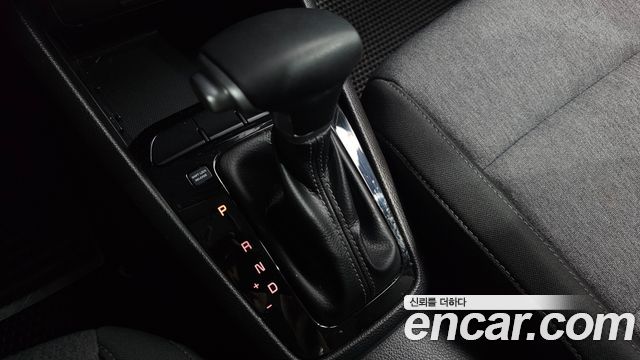 Kia Stonic 2020 — photo 12