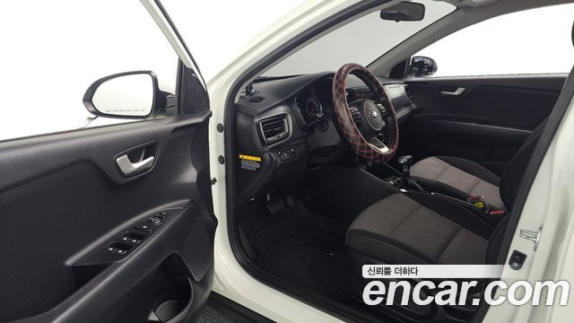 Kia Stonic 2020 — photo 13