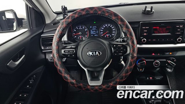 Kia Stonic 2020 — photo 19