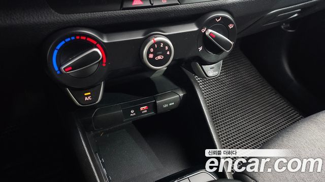 Kia Stonic 2020 — photo 22