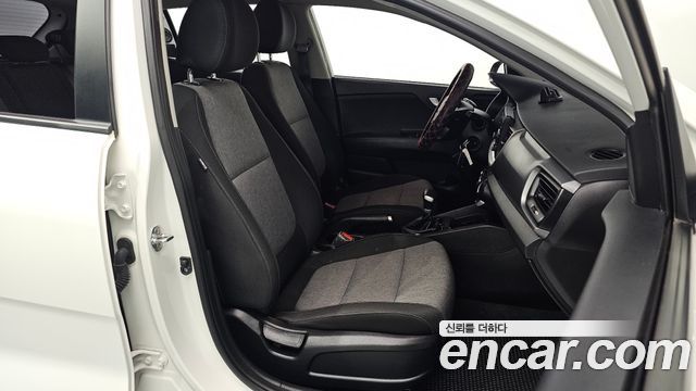 Kia Stonic 2020 — photo 16