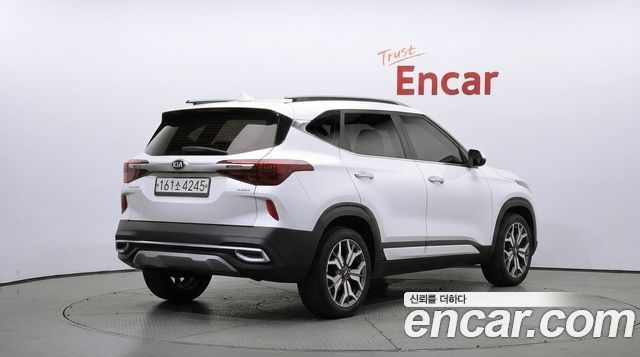 Kia Seltos 2020 — photo 2