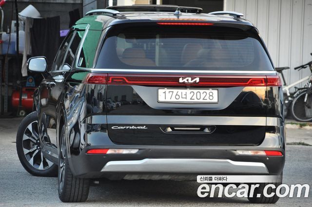 Kia Canival 2021 — photo 5