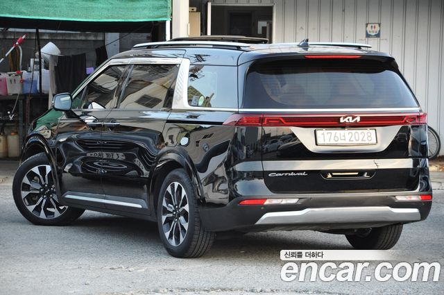Kia Canival 2021 — photo 6