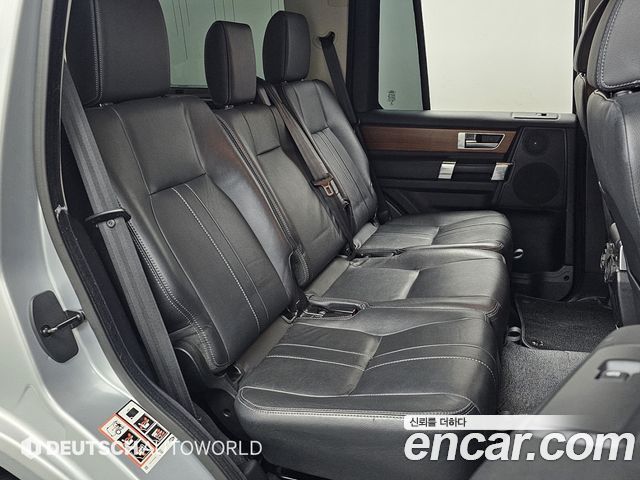 Land Rover Discovery 2013 — photo 12