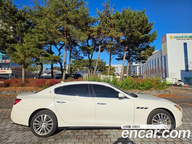 Maserati Quattroporte 2016 — photo 4