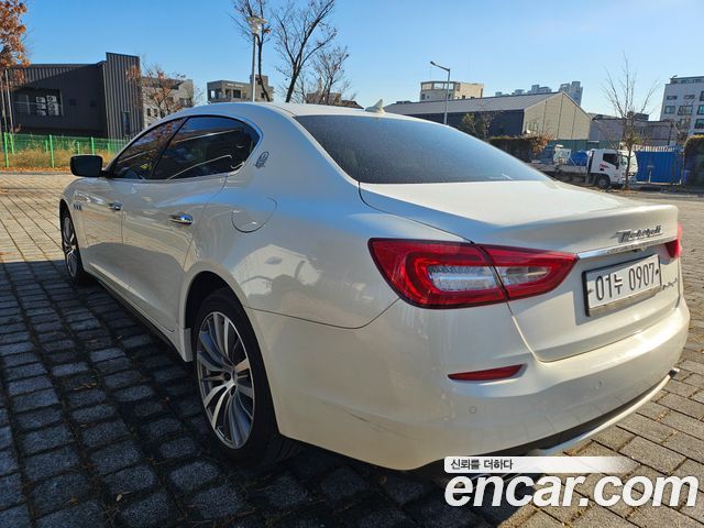 Maserati Quattroporte 2016 — photo 8