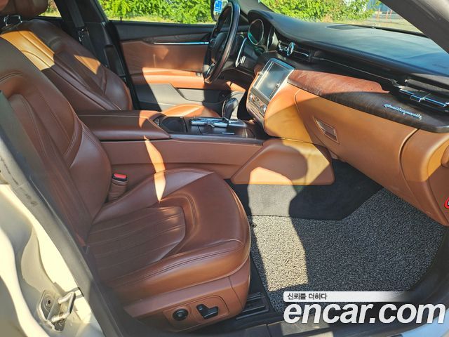 Maserati Quattroporte 2016 — photo 13