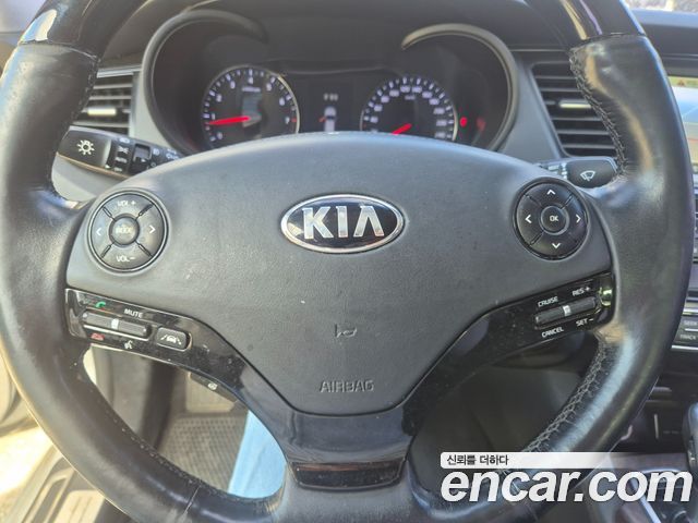 Kia K9 2013 — photo 14