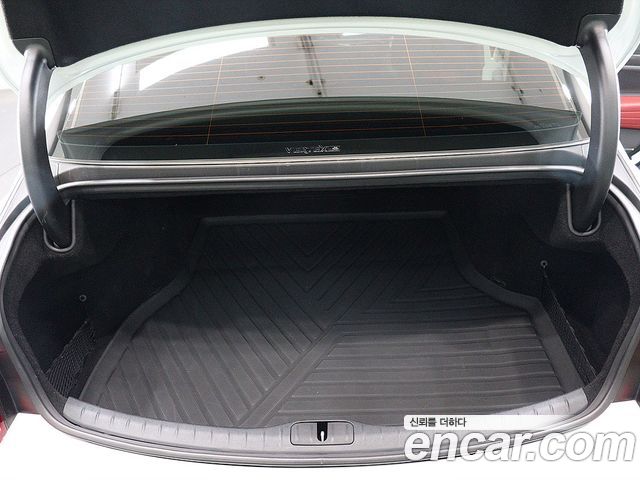Genesis G80 2022 — photo 20