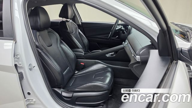Hyundai AVANTE 2024 — photo 17