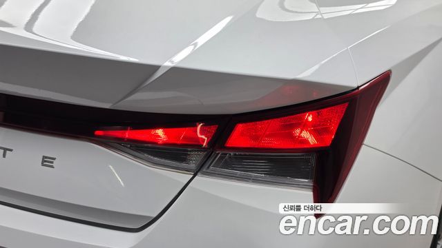 Hyundai AVANTE 2024 — photo 9