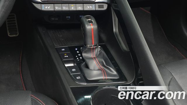Hyundai AVANTE 2021 — photo 12