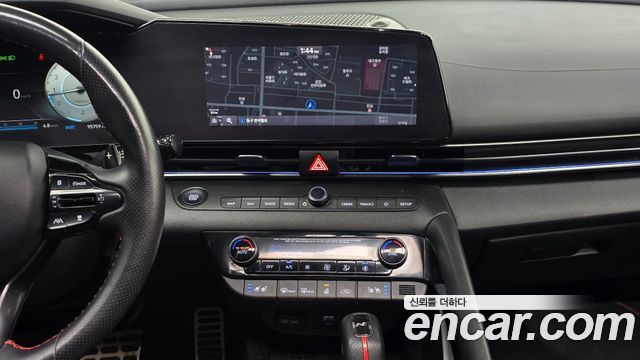 Hyundai AVANTE 2021 — photo 24