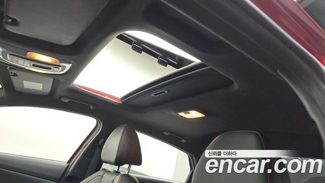 Hyundai AVANTE 2021 — photo 25