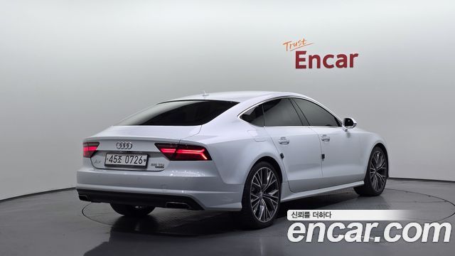 Audi A7 2016 — photo 2