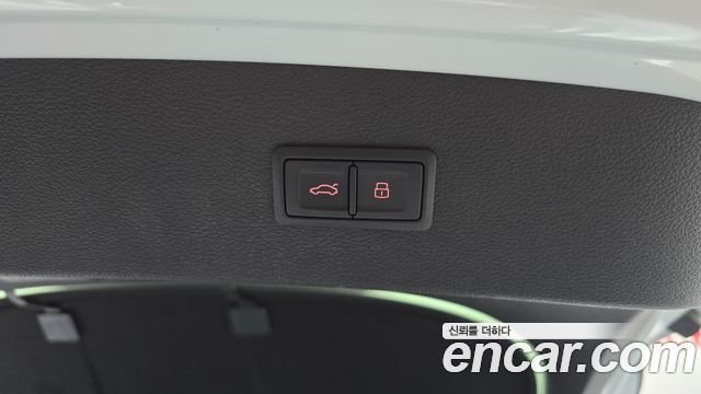Audi A7 2016 — photo 17