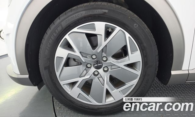 Genesis GV60 2023 — photo 5