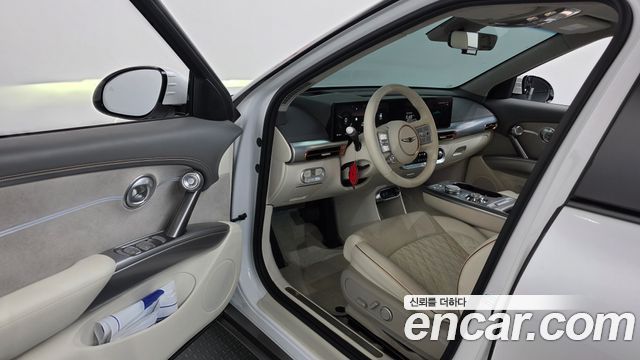 Genesis GV60 2023 — photo 13