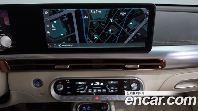Genesis GV60 2023 — photo 18