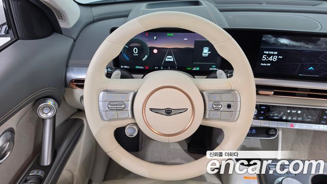Genesis GV60 2023 — photo 19