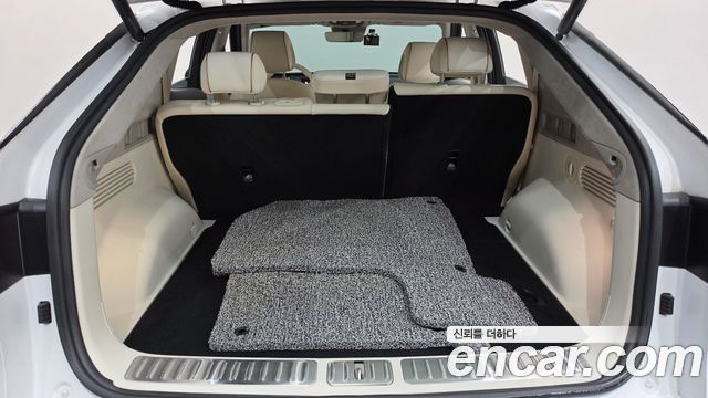 Genesis GV60 2023 — photo 24