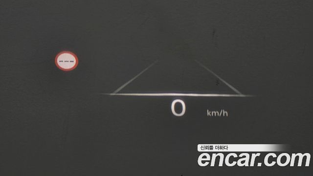 Genesis GV60 2023 — photo 31