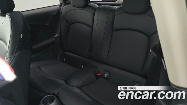 Mini Cooper 2015 — photo 11
