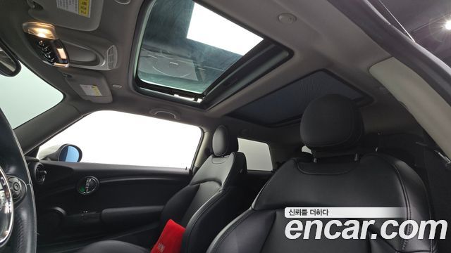 Mini Cooper 2015 — photo 20