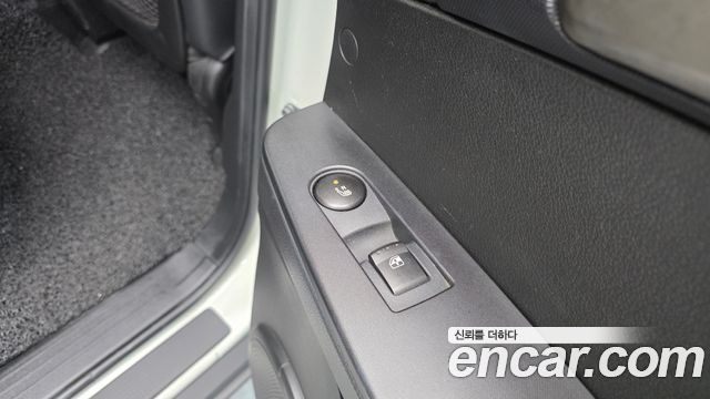 KG Mobility KORANDO 2017 — photo 18