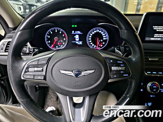 Genesis G70 2019 — photo 12