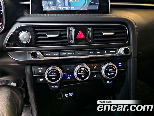 Genesis G70 2019 — photo 15
