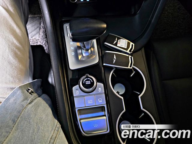 Genesis G70 2019 — photo 17